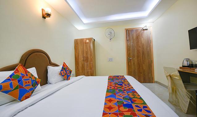 Immense Residency Hotel Faridábád Kültér fotó