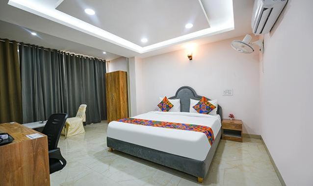 Immense Residency Hotel Faridábád Kültér fotó